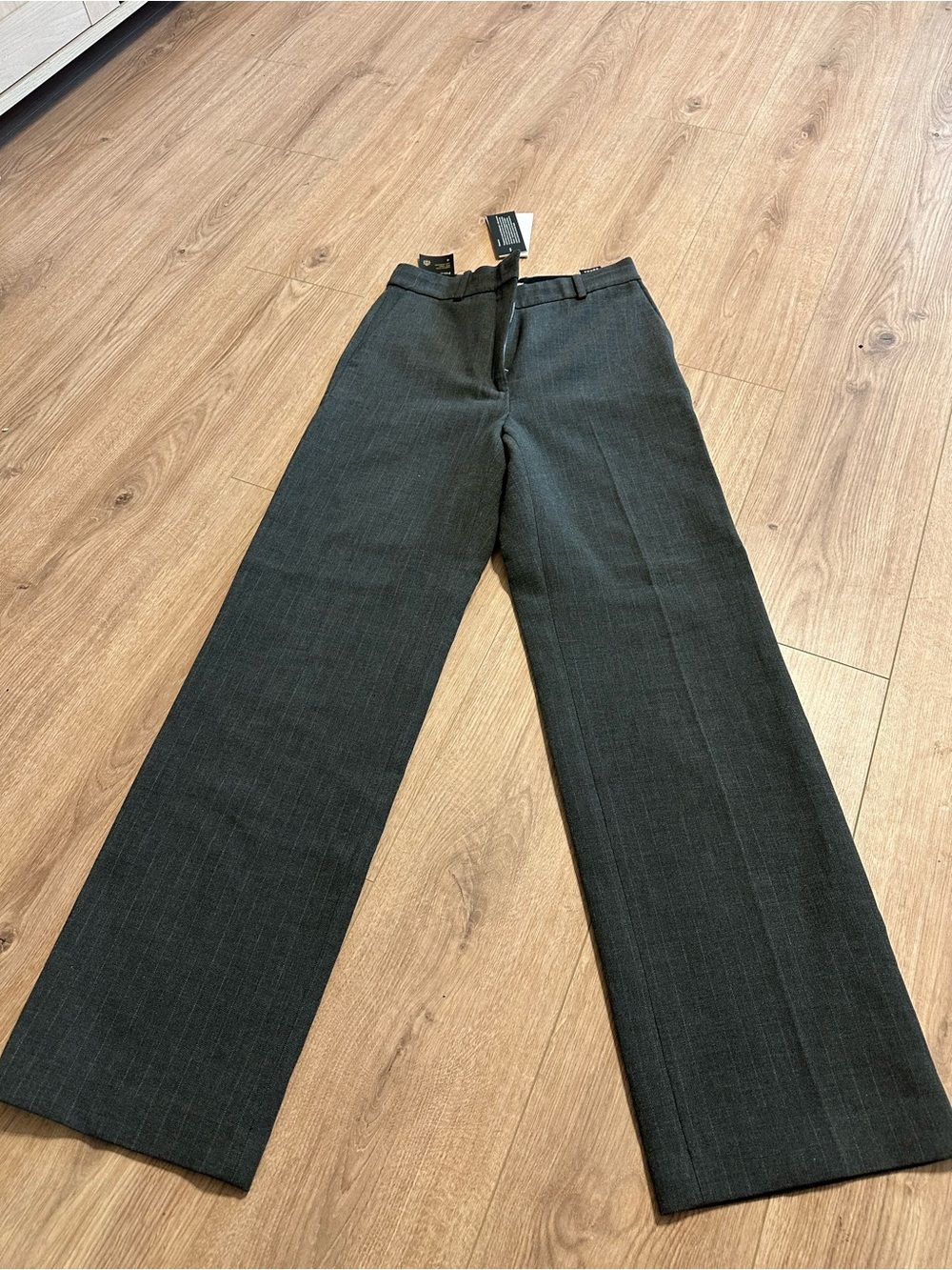 Babaton Agency Pant Tailored High-Rise Wide-Leg Pants in Charcoal Gray Size 4 - Picture 2 of 9